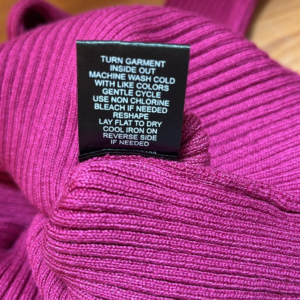 Pink Ribbed Women's Top - Picture 6 of 6